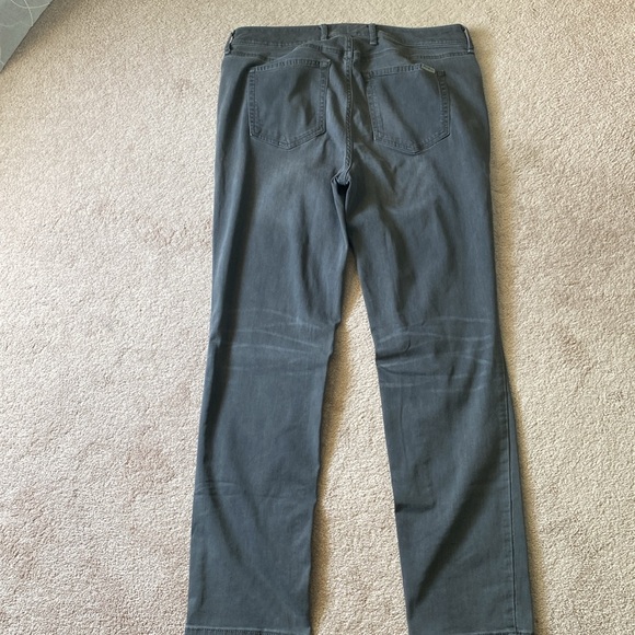 Eddie Bauer slightly curvy, slim straight leg women’s jean, gray size 14 - Picture 4 of 7